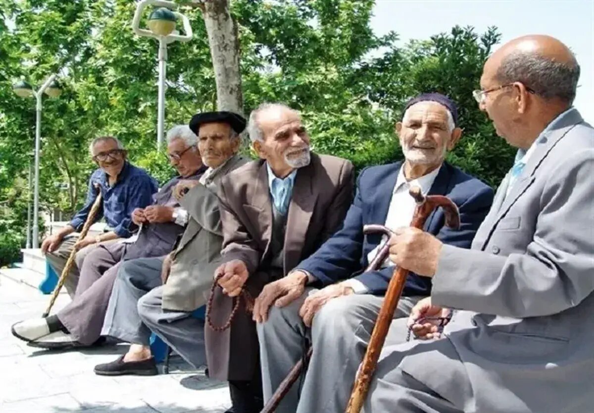 سقف پاداش پایان خدمت بازنشستگان ۷۵۰ میلیون تومان شد/ جزییات مصوبه جدید مجلس