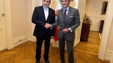 پیام گروسی پس از دیدار با عراقچی/ عکس