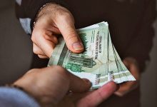 تاریخ پرداخت عیدی بازنشستگان بالاخره مشخص شد/ دلیل تاخیر در واریز عیدی چیست؟