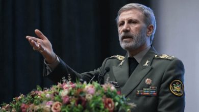 فرمانده کل ارتش درباره حوادث دی ماه: فتنه اخیر شبیه کودتا بود/ دشمن تصور میکند امروز در نقطه ضعف قرار داریم/ برنامه دشمن ایجاد «فرسایش راهبردی» است