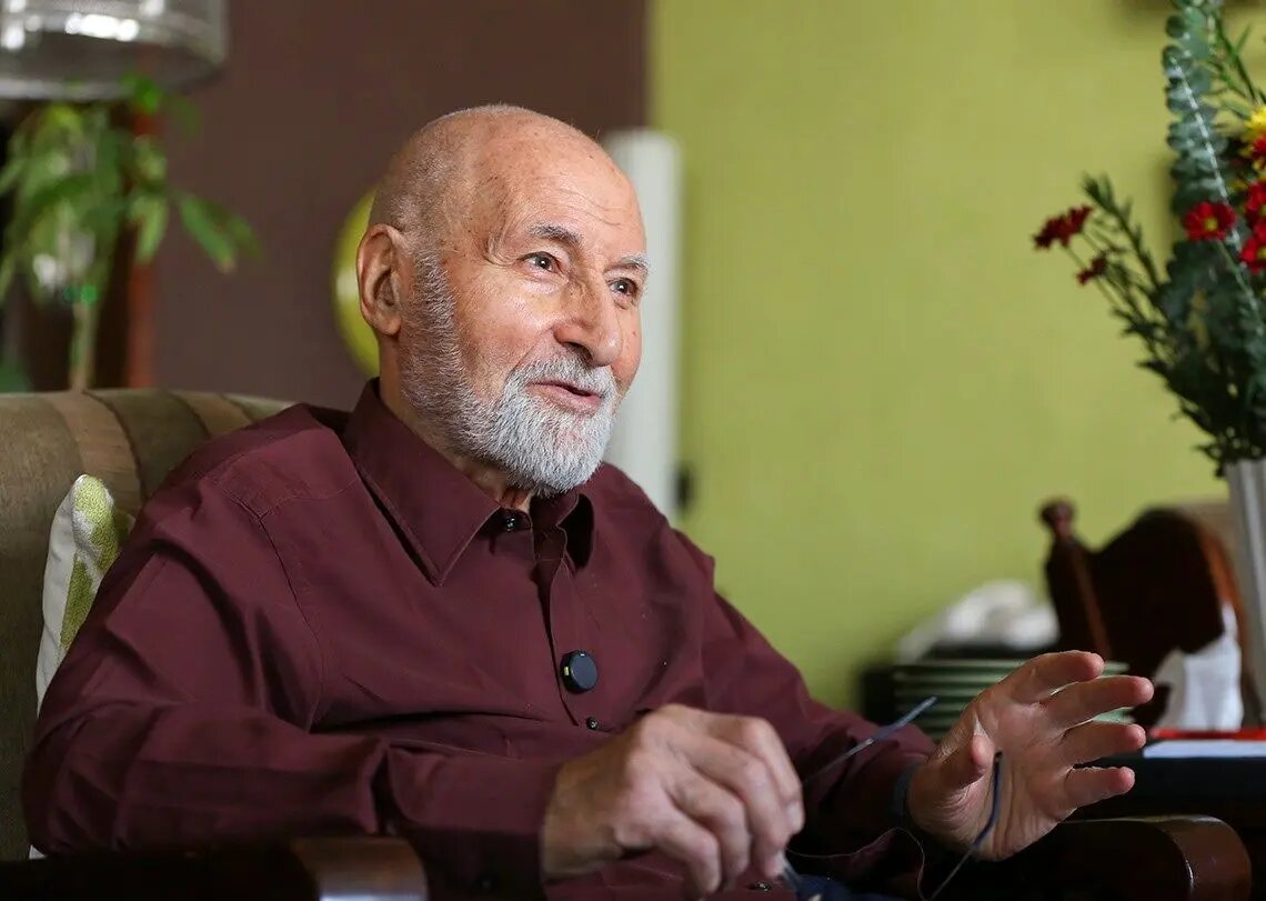 بهزاد نبوی: معنای سخنرانی دیروز ترامپ این بود که راه مذاکره را بسته نمی داند