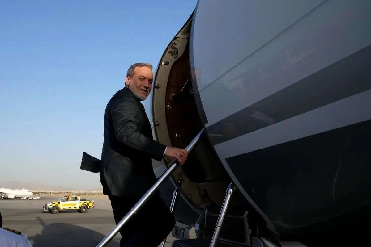 عراقچی، با پایان گفتگوهای هسته‌ای ایران و آمریکا، مسقط را ترک کرد