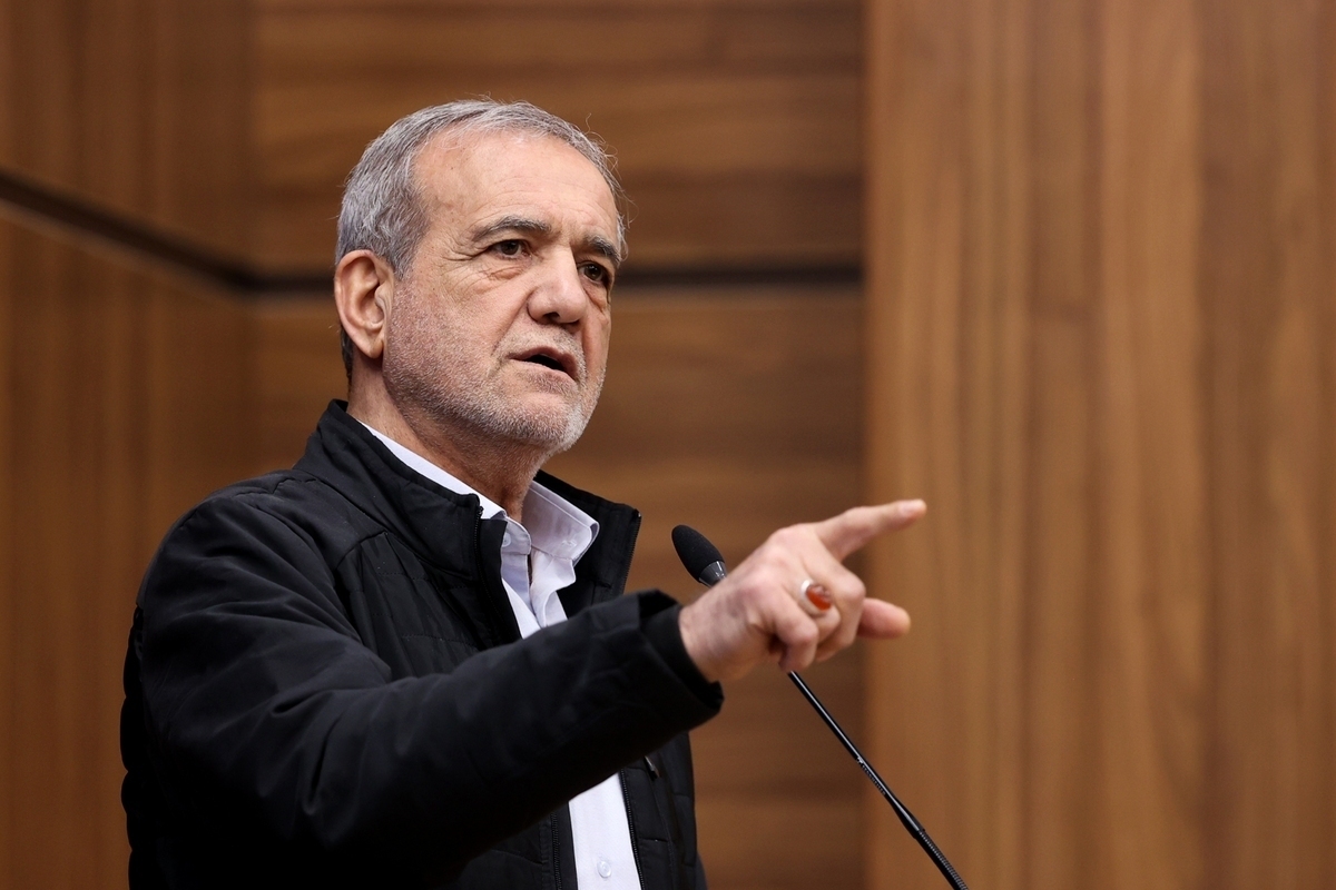 پزشکیان: زخمی که در جامعه ایجاد شده، زخم تلخی است / بسیاری از شب‌ها به خاطر این وضعیت کشور، خواب ندارم اما چاره‌ای جز اینکه بمانیم و مملکت را بسازیم نداریم