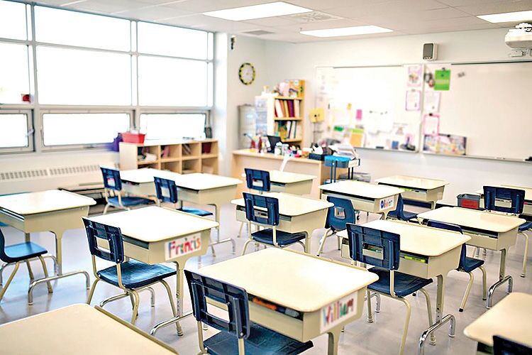 غیر حضوری شدن مدارس چه آثاری بر اقتصاد خانوار و انباشت سرمایه انسانی دارد؟/ ضربه دوبله آلودگی به آموزش کشور