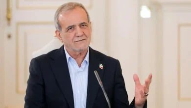 پزشکیان: جامعه امروز زخمی عمیق دارد، با آغوش باز از هر کس که راهکاری برای حل مشکلات دارد استقبال میکنیم