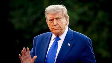 ترامپ: پس از تصمیم دیوان عالی درباره تعرفه‌های گمرکی، گزینه‌های جایگزینی در اختیار داریم / من حق دارم همه روابط تجاری با هر کشوری را قطع کنم