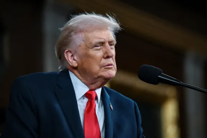 ترامپ: در روز جمعه مذاکرات بیشتری با ایران برگزار خواهد شد / می‌خواهم توافقی با تهران انجام دهم / از نحوه مذاکره آنها راضی نیستم / من هنوز درباره ایران تصمیمی نگرفته‌ام