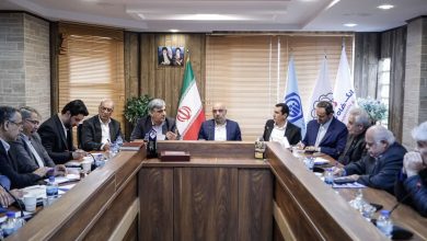 تامین اجتماعی با بازگشت بانک رفاه نجات یافت / مطالبات معیشتی و حقوقی بازنشستگان در آیین تقدیر از وزیر کار و مدیرعامل تامین اجتماعی مطرح شد