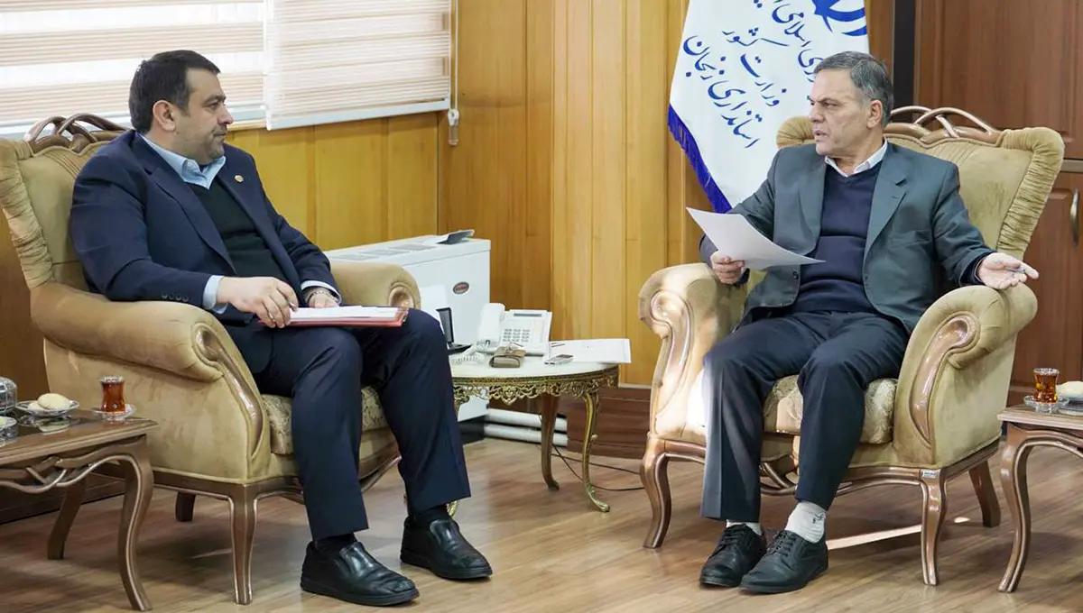 همافزایی ارکان اقتصادی دولت و استانداری زنجان به منظور حمایت از تولید و تسهیلگری اقتصادی