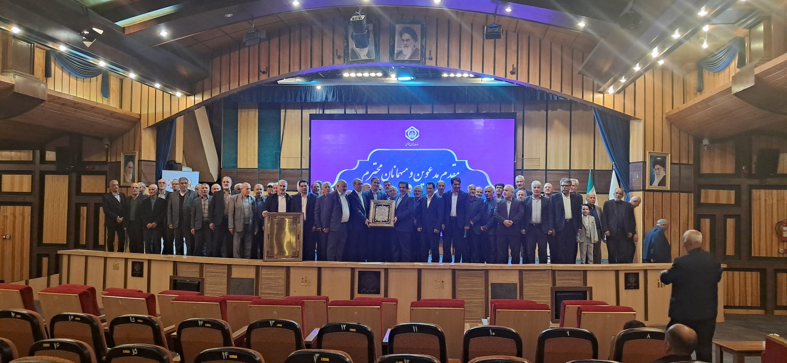 تقدیر بازنشستگان تامین اجتماعی از مدیرعامل بانک رفاه؛ تأکید بر نقش اسماعیل لله‌گانی در تقویت جایگاه بانک و توسعه خدمات به بازنشستگان