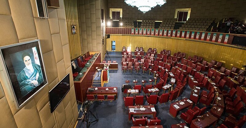 عضو مجلس خبرگان: تا ۲۴ ساعت آینده جلسهٔ انتخاب رهبر برگزار میشود