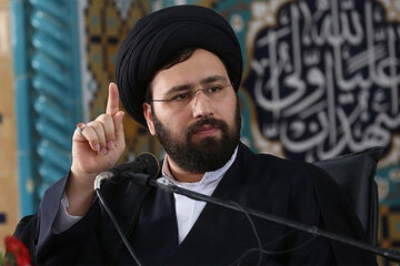 سیدعلی خمینی: دشمنان آرزوی عقب‌نشینی جمهوری اسلامی را به گور خواهند برد