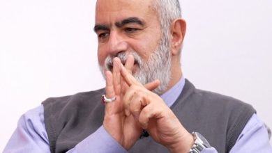 توئیت آشنا خطاب به حاکمان سعودی؛ دست برادران ایرانی خود را بفشارید تا مجبور نباشید پای کثیف دیگران را ببوسید