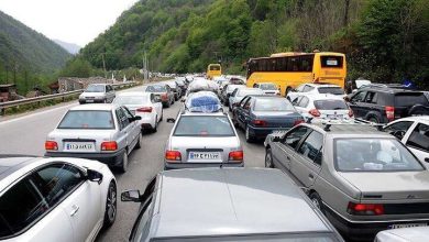 ترافیک سنگین در یک جاده شمالی/ بارش برف و باران در جاده‌های ۸ استان