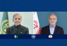 تماس تلفنی پزشکیان و همتای پاکستانی؛ایران هیچ قصدی برای درگیری با کشورهای منطقه ندارد/هدف‌گیری پایگاه‌هایی که مبدأ حمله به خاک ما هستند دفاع مشروع است
