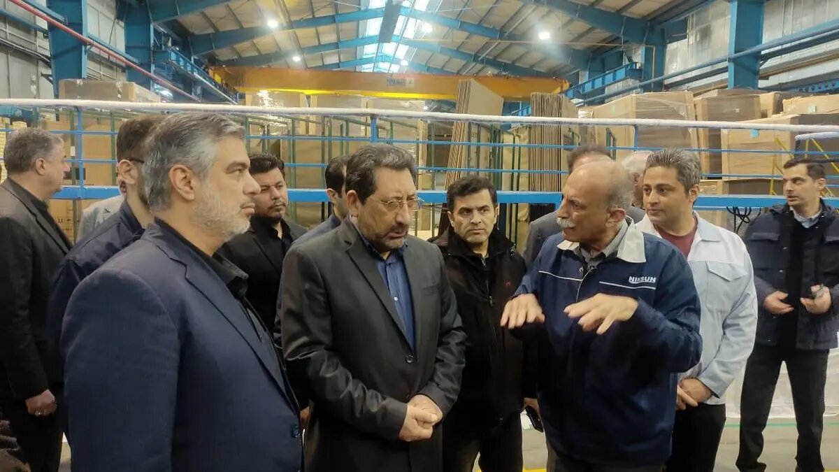 وزیر صمت: واحدهای آسیبدیده در جنگ به سرعت به مدار تولید بازمیگردند