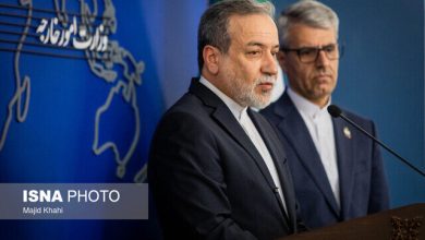 عراقچی: در روزهای آینده پیروزی‌مان در این جنگ را جشن می‌گیریم/ هیچ پیامی ارسال نکرده‌ایم و تقاضای آتش بسی نداشتیم/ از نظر ما تنگه هرمز باز است