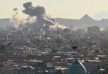 یک ساختمان در قم مورد حمله هوایی دشمن قرار گرفت