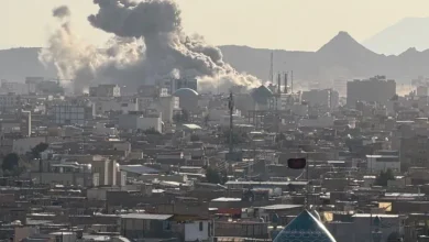 یک ساختمان در قم مورد حمله هوایی دشمن قرار گرفت