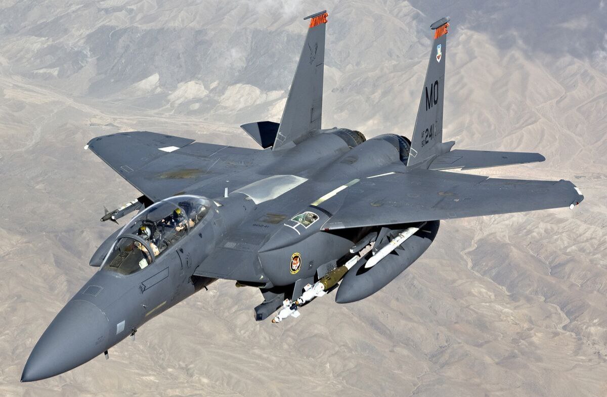 سپاه: یک فروند جنگنده چند منظوره «F-15E استرایک ایگل» آمریکا، هدف قرار گرفت