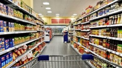تهیه بسته های معیشتی برای مناطق آسیب دیده