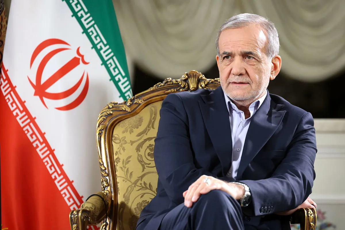 پزشکیان: ما حق نداریم به هر بهانهای که شده وارد دامی بشویم که دشمنان برای ما طراحی کردند/ ایرانیان خارج از کشور بیایند کینهها را در این سال نو بشویند و کنار بگذارند