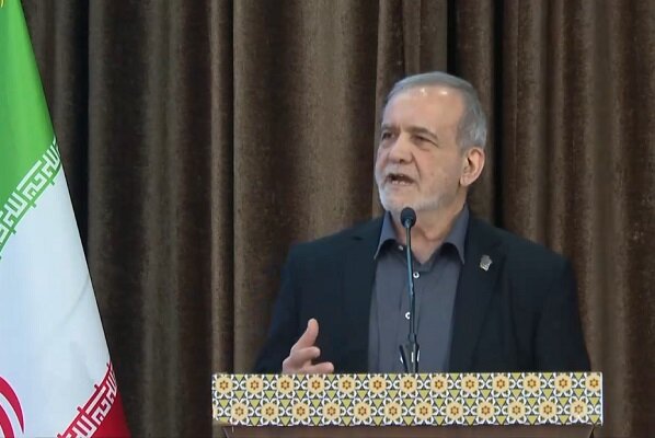 پزشکیان: ثبات منطقه با همراهی با خواست ملت‌ها امکان‌پذیر است