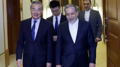 گفت‌وگوی تلفنی عراقچی و وزیر خارجه چین درباره تحولات جاری در منطقه