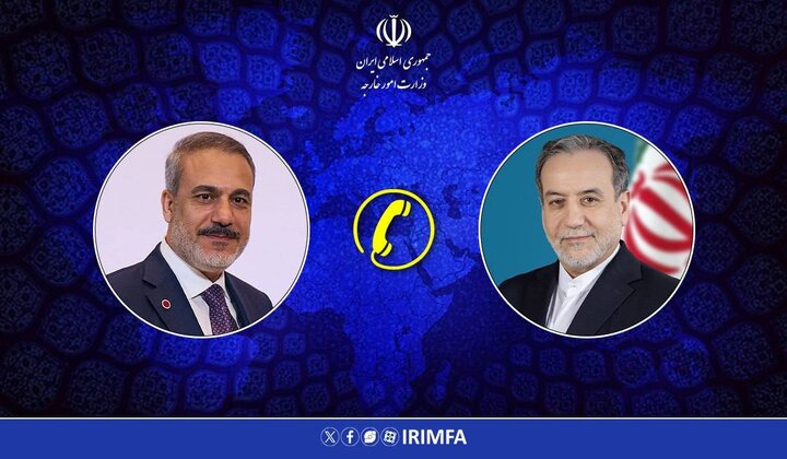 گفتگوی تلفنی وزرای خارجه ایران و ترکیه