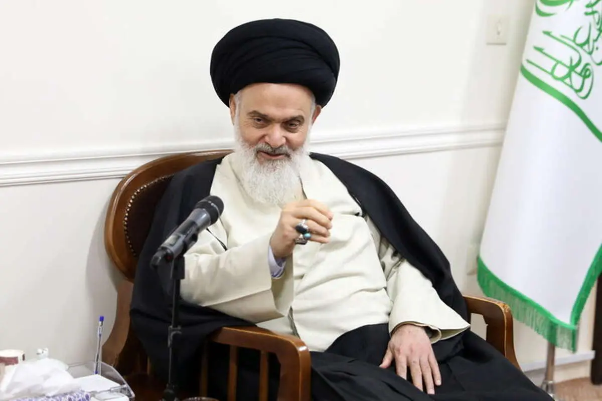 حسینی بوشهری: سومین رهبر انقلاب به زودی معرفی می‌شود