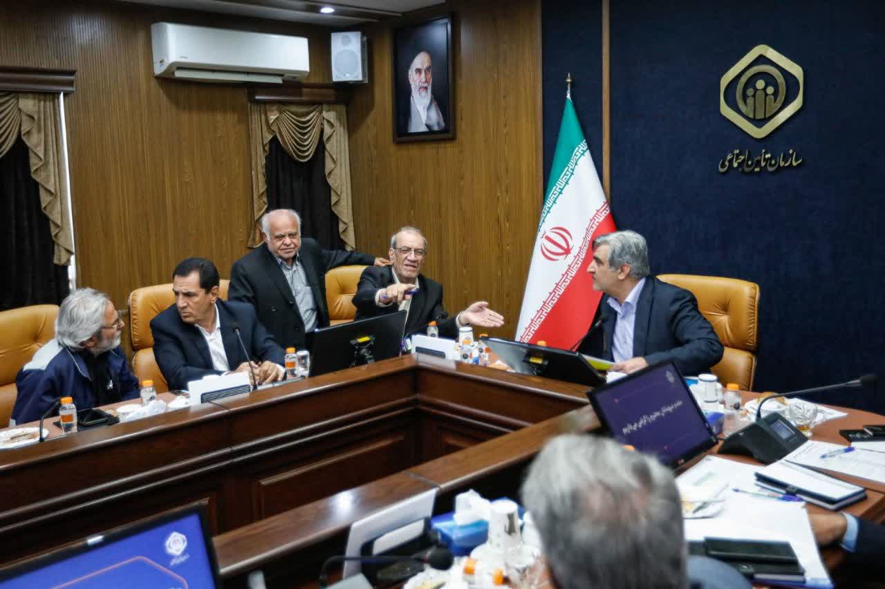 تشریح نتایج جلسه با مدیرعامل سازمان تامین اجتماعی در خصوص افزایش حقوق سال ۱۴۰۵، مزایای جانبی و متناسب‌سازی حقوق‌ها