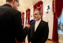 عراقچی در مسکو: امریکا حتی به یک هدف از اهداف خود دست نیافته، به همین دلیل است که درخواست مذاکره کردهاند و ما در حال بررسی هستیم