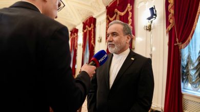 عراقچی در مسکو: امریکا حتی به یک هدف از اهداف خود دست نیافته، به همین دلیل است که درخواست مذاکره کرده‌اند و ما در حال بررسی هستیم
