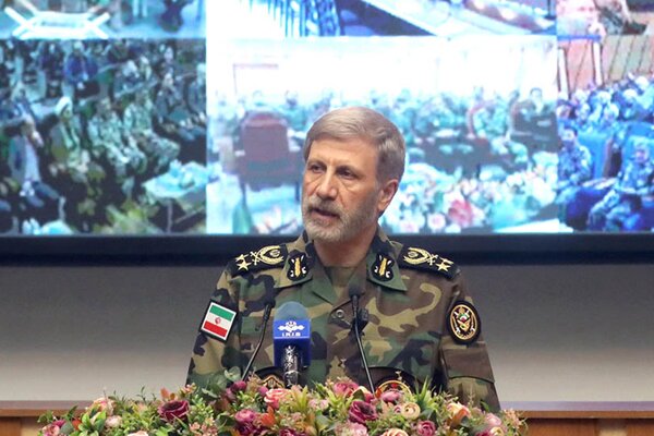 فرمانده کل ارتش یک پیام صادر کرد+ جزئیات