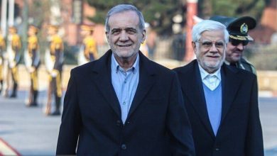 عارف: رئیس‌جمهوری شجاعانه تصمیم می‌گیرد