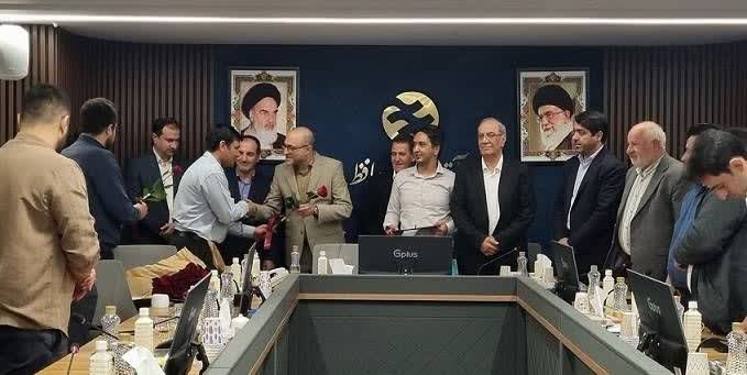 تجلیل از کارگران در شرکت آتیه سازان حافظ