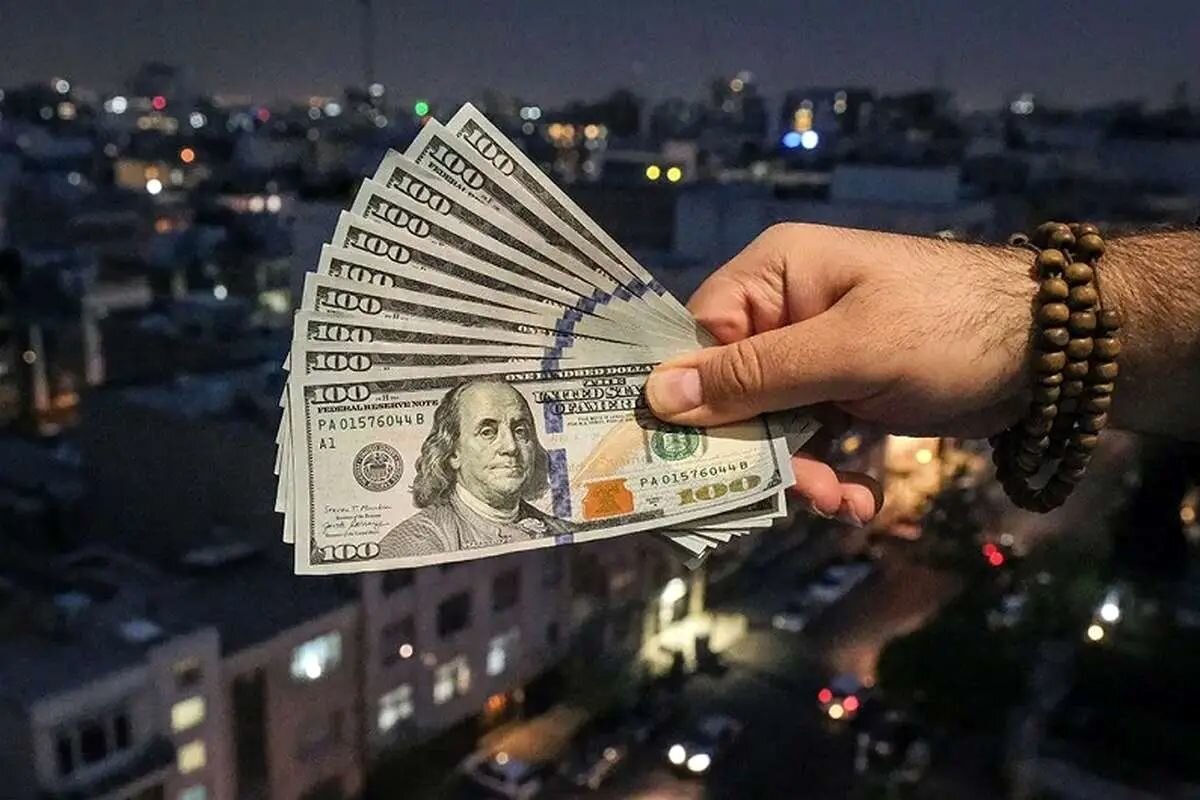 قیمت دلار در ابتدای روز دوشنبه ۷ اردیبهشت ۱۴۰۵/ قیمت دلار اوج گرفت + جدول