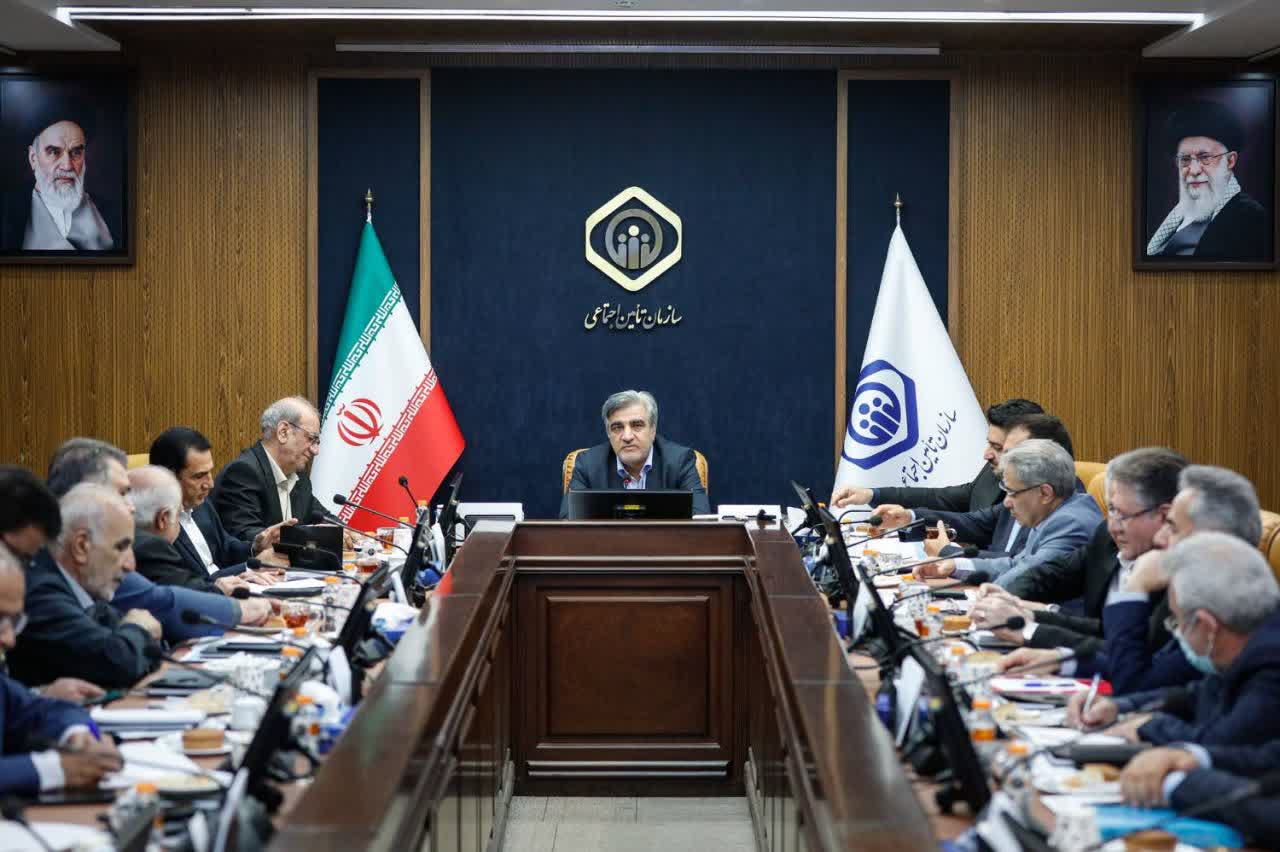 تشریح نتایج جلسه با مدیرعامل سازمان تامین اجتماعی در خصوص افزایش حقوق سال ۱۴۰۵، مزایای جانبی و متناسب‌سازی حقوق‌ها