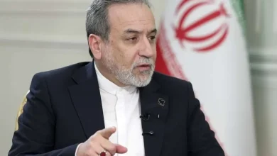 عراقچی: تسهیلات لازم برای تردد ایمن کشتی‌های غیرمتخاصم فراهم است