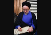 رئیس‌جمهوری اسلامی ایران در دوره‌های هفتم و هشتم در پیامی به سید کمال خرازی رئیس شورای راهبردی روابط خارجی، شهادت همسر وی را تسلیت گفت.