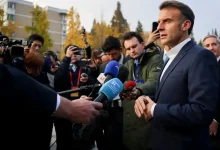 ماکرون: ۲ شهروند فرانسوی از ایران آزاد شدند