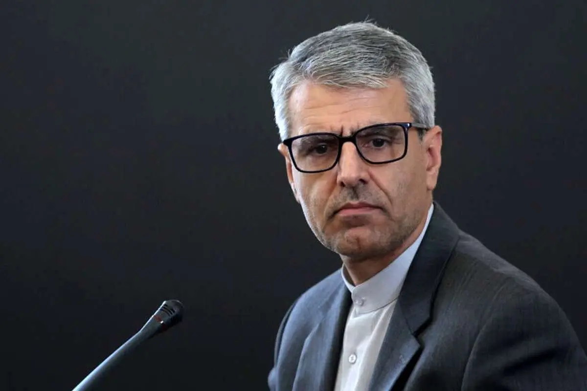توضیحات بقایی درباره توئیت عراقچی در مورد تنگه هرمز