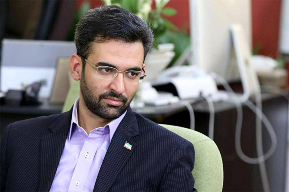 آذری جهرمی: به احتمال بالا، [تهدید] حمله به تاسیسات زیربنایی ایران، یک لفاظی قبل از مذاکره است /نتیجه لفاظی، برد در میز مذاکره نخواهد بود؛ یکبار هم احترام به ایران را امتحان کنند، ضرر نخواهند کرد