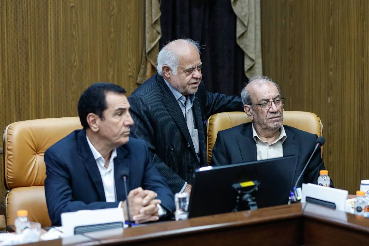 تشریح نتایج جلسه با مدیرعامل سازمان تامین اجتماعی در خصوص افزایش حقوق سال ۱۴۰۵، مزایای جانبی و متناسب‌سازی حقوق‌ها