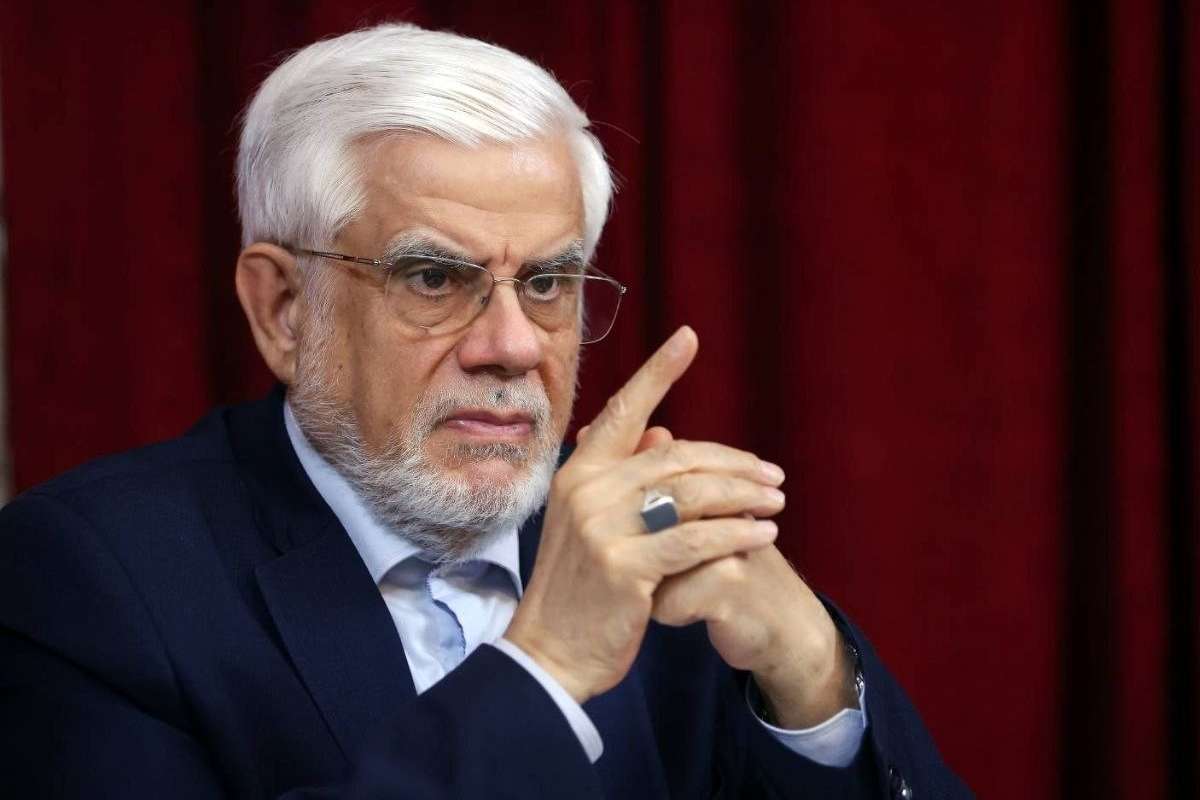 عارف: آنان که سوخت هواپیما به ما نمی‌فروختند پای میز مذاکره آمده‌اند