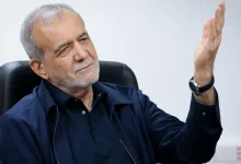 آقای رئیس‌جمهور مرکز ملی فضای مجازی را هم تعطیل کنید!