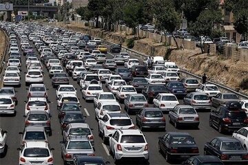موج بازگشت مسافران/ ترافیک در این جاده‌ها پرحجم شد