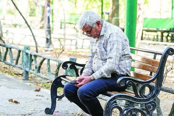 سایت دریافت وام بازنشستگان اعلام شد/چه کسانی وام می گیرند؟