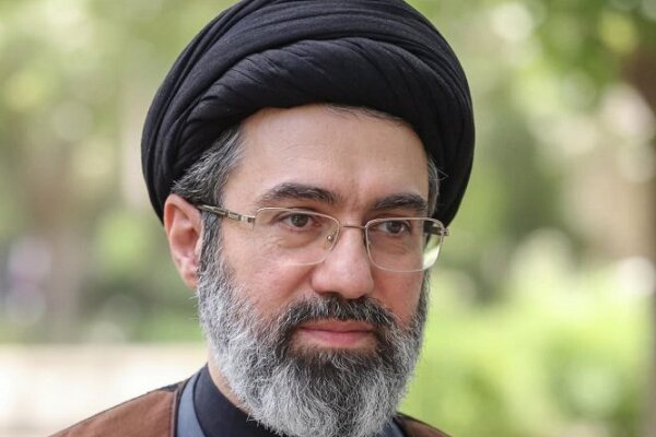 پیام رهبر انقلاب به‌مناسبت دومین سالگرد شهادت شهید رئیسی؛ بار تکلیف مسئولان از رهبری و رؤسای قوا تا همه مدیران سنگین‌تر از قبل است/ خصوصیات شهید رئیسی موجب دلگرمی دوستان ایران، جبهه‌ مقاومت و دلسوزان نظام شد