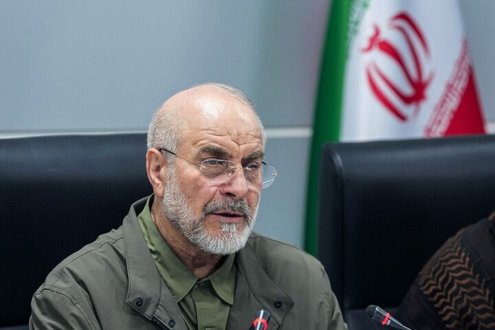 اولین نطق پیش از دستور قالیباف در مجلس پس از آغاز جنگ در جلسه مجازی/ در حال عقب نشاندن دشمن در یک جنگ بزرگ و تاریخ‌ساز هستیم